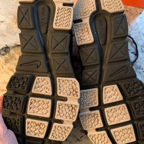 Nike Revolution 3 (4E) Wide Size 11 - Picture 3 of 6